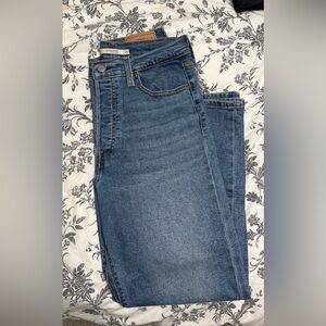 Levi’s Ribcage Straight Jeans